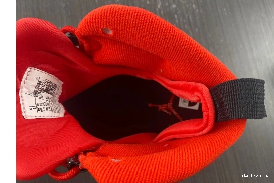 CT8019-600 Chile Jordan 9 CT8019-600 Red Retro 0830